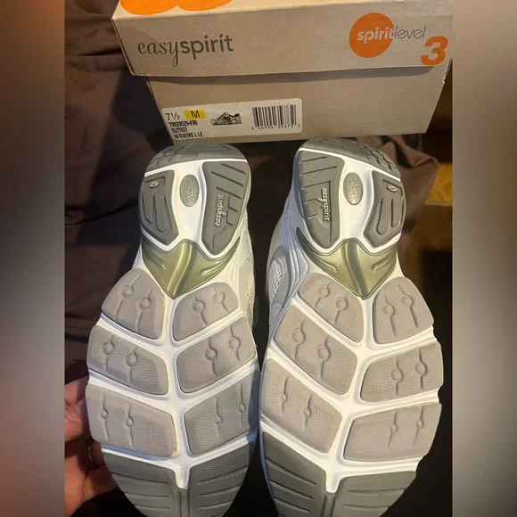 Easy Spirit Women’s Level 3 Outrot sz 7.5 - Picture 4 of 9